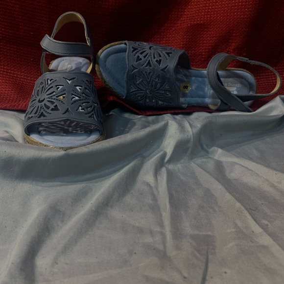 Spring Step Misty-N - Picture 3 of 3